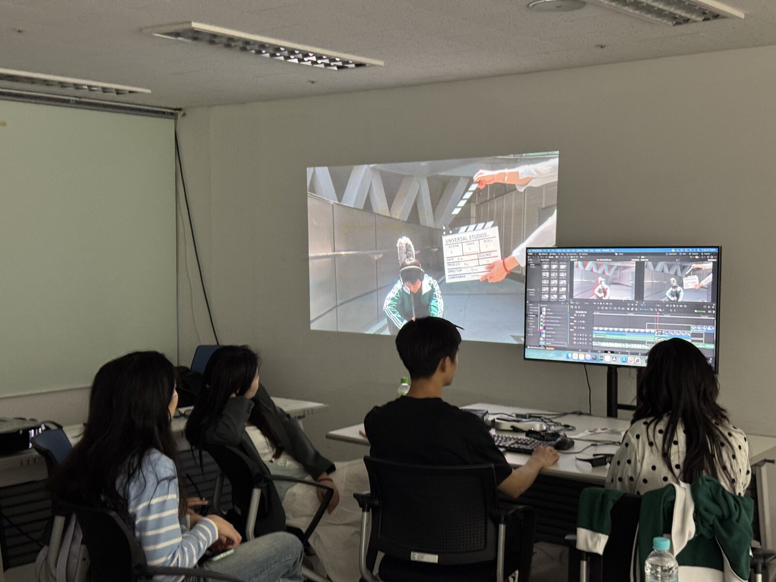 DaVinci Resolve monitor and stereoscopic projection during the masterclass